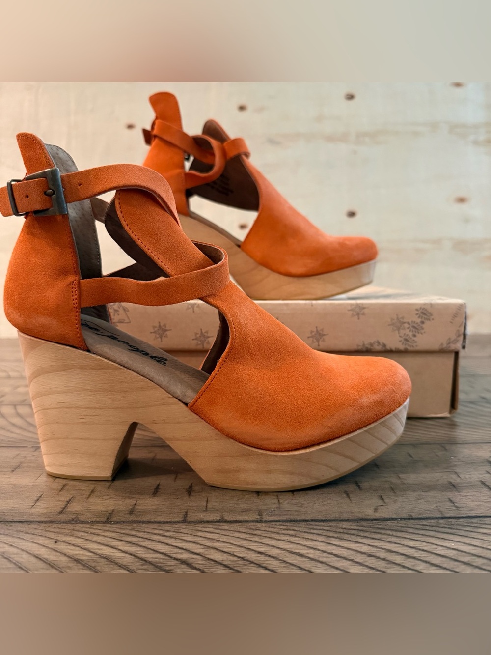 New Free People Cedar Leather Platform Clogs Tomato US 8.5 EU 39